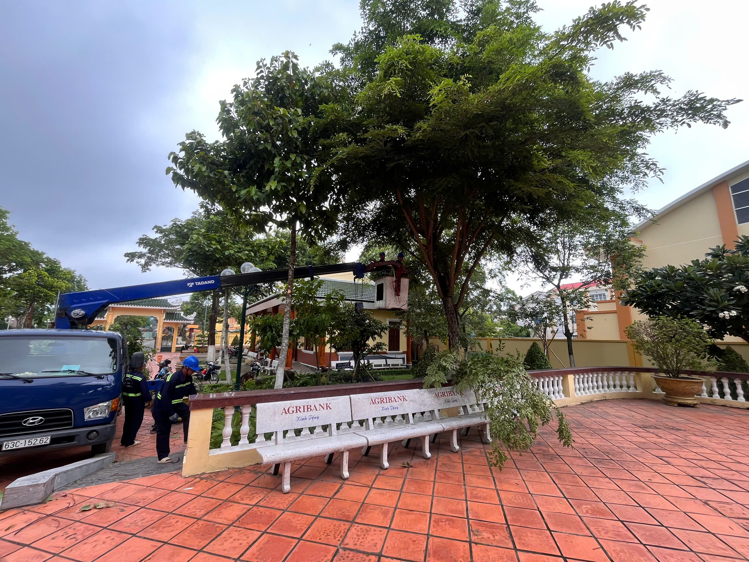 Slideshow Image 1