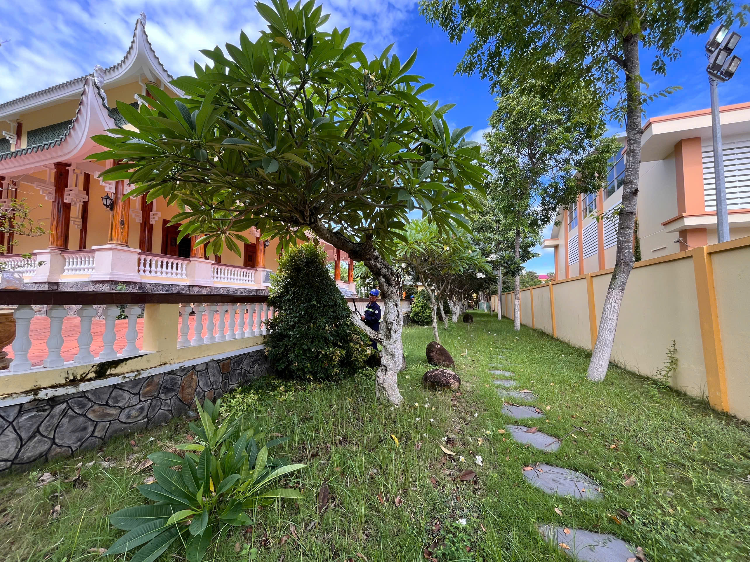 Slideshow Image 1