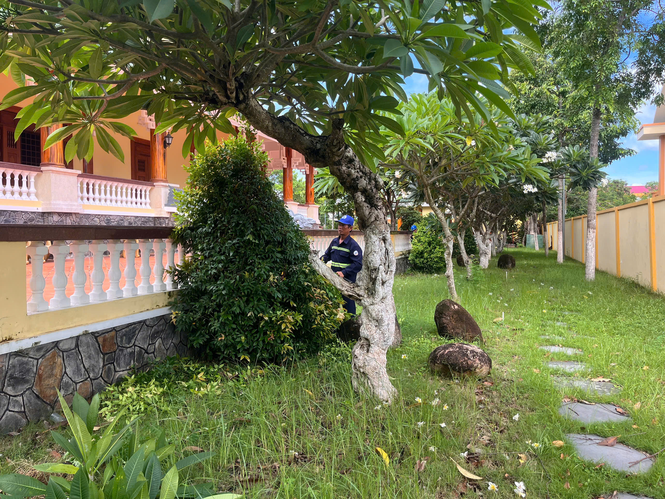 Slideshow Image 1
